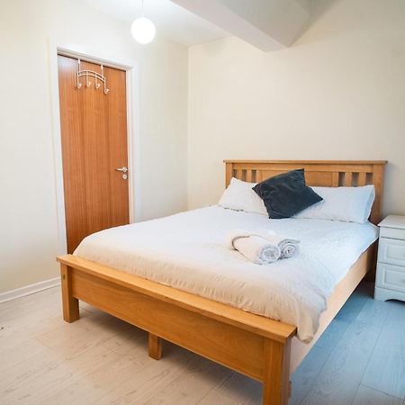 Central Duplex Apartment In Belfast City Centre Exterior foto